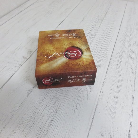 The Secret Daily Teachings by Rhonda Byrne - Picture 2 of 5